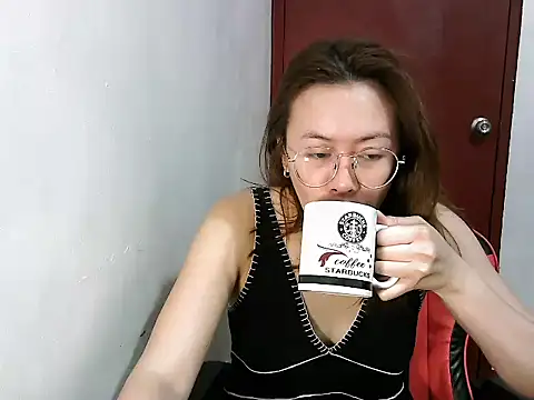 Snapshot of crizzybel chatting on January 2025 02:11:02 AM crizzybel online show from January 2025 02:11:02 AM