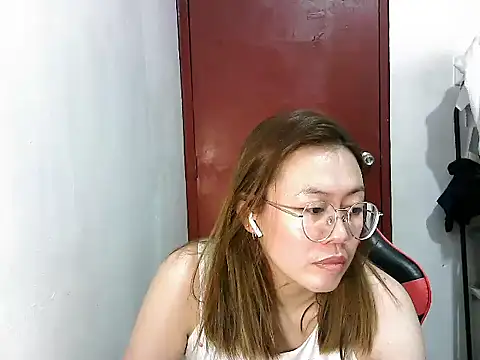 Snapshot of crizzybel chatting on January 2025 01:11:01 PM crizzybel online show from January 2025 01:11:01 PM