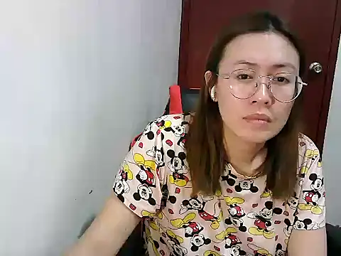 Snapshot of crizzybel chatting on January 2025 07:53:02 PM crizzybel online show from January 2025 07:53:02 PM