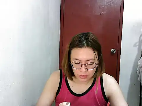 Snapshot of crizzybel chatting on February 2025 09:56:02 AM crizzybel online show from February 2025 09:56:02 AM