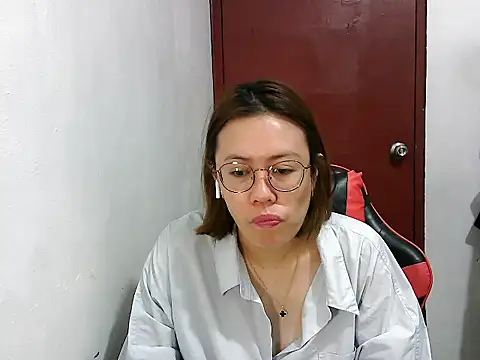 Snapshot of crizzybel chatting on February 2025 04:35:02 PM crizzybel online show from February 2025 04:35:02 PM
