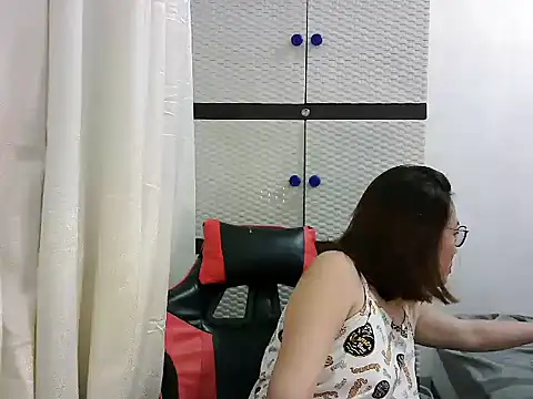 Snapshot of crizzybel chatting on March 2025 02:22:01 PM crizzybel online show from March 2025 02:22:01 PM