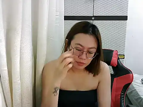 Snapshot of crizzybel chatting on March 2025 07:53:01 PM crizzybel online show from March 2025 07:53:01 PM