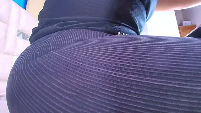 leon gaby online show from February 2025 07:04:02 PM