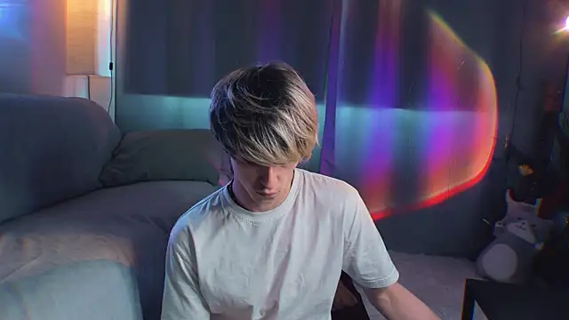 Breston Sweet online show from June 2026 04:39:01 AM