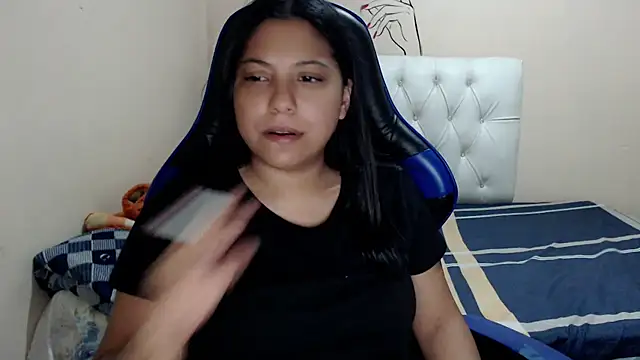 Leylafourniert online show from September 2025 06:29:02 PM
