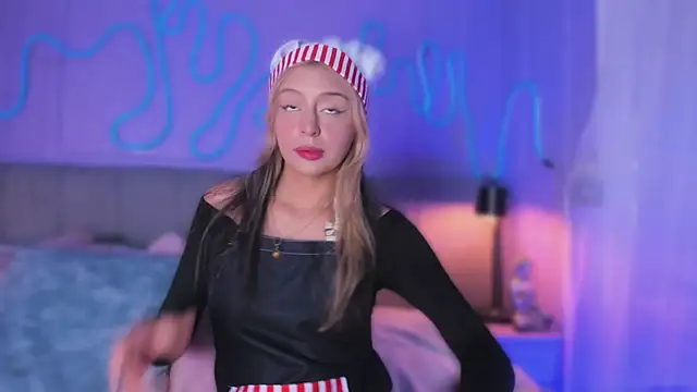 Snapshot of Sofly_s chatting on February 2026 11:55:01 AM Sofly s online show from February 2026 11:55:01 AM