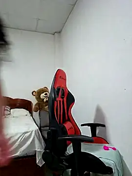 Snapshot of Mary_pinkish chatting on October 2025 10:06:02 PM Mary pinkish online show from October 2025 10:06:02 PM