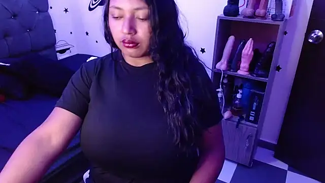 Snapshot of tatiana_wd chatting on February 2025 02:01:02 AM tatiana wd online show from February 2025 02:01:02 AM