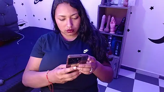 Snapshot of tatiana_wd chatting on March 2025 01:38:02 AM tatiana wd online show from March 2025 01:38:02 AM