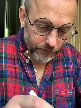 Snapshot of GHsveter chatting on September 2025 10:18:01 AM GHsveter online show from September 2025 10:18:01 AM