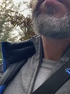 Snapshot of GHsveter chatting on September 2025 10:20:02 AM GHsveter online show from September 2025 10:20:02 AM