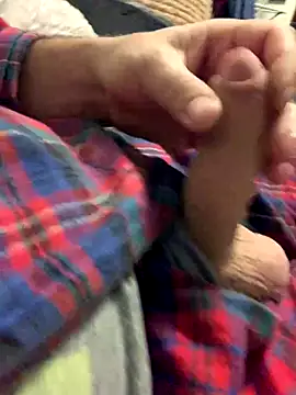 Snapshot of GHsveter chatting on October 2025 03:55:01 PM GHsveter online show from October 2025 03:55:01 PM