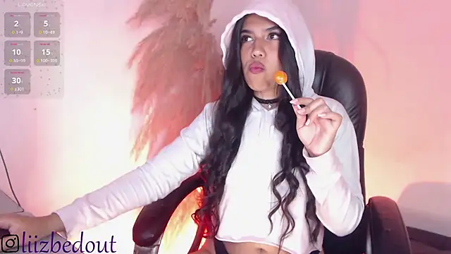 liz bedoutxx online show from November 2025 11:21:02 PM