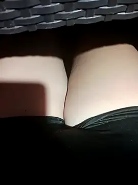 Snapshot of wetpussy1984xxx chatting on January 2025 10:33:02 AM wetpussy1984xxx online show from January 2025 10:33:02 AM