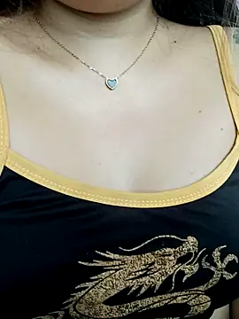 Snapshot of wetpussy1984xxx chatting on February 2025 11:49:01 PM wetpussy1984xxx online show from February 2025 11:49:01 PM