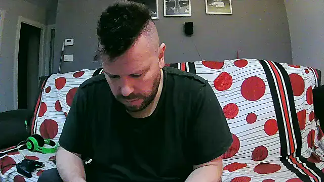 txan9876 online show from December 2025 05:41:02 PM