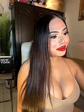 Snapshot of BigDominaMia chatting on September 2025 05:40:01 AM BigDominaMia online show from September 2025 05:40:01 AM