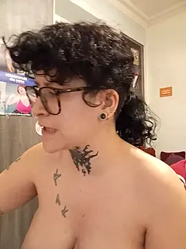 callmelouve online show from January 2026 04:31:02 PM