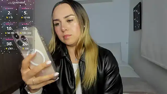 sophi mooreno online show from February 2026 02:41:02 AM