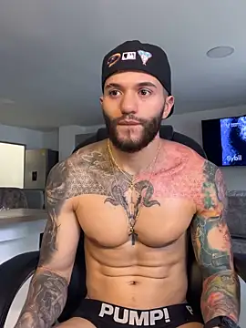 Snapshot of Frank_Farrell chatting on December 2024 07:59:02 PM Frank Farrell online show from December 2024 07:59:02 PM