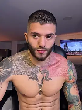 Snapshot of Frank_Farrell chatting on December 2024 06:01:02 AM Frank Farrell online show from December 2024 06:01:02 AM