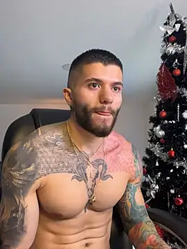 Snapshot of Frank_Farrell chatting on December 2024 07:38:02 PM Frank Farrell online show from December 2024 07:38:02 PM