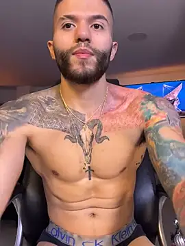 Snapshot of Frank_Farrell chatting on January 2025 10:55:01 PM Frank Farrell online show from January 2025 10:55:01 PM