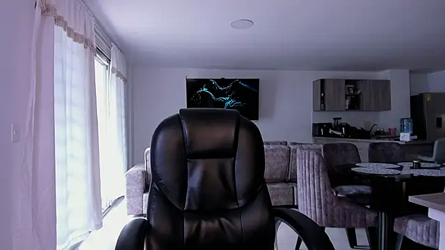 Snapshot of Frank_Farrell chatting on January 2025 06:14:02 PM Frank Farrell online show from January 2025 06:14:02 PM