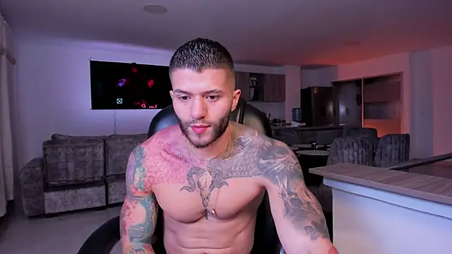 Snapshot of Frank_Farrell chatting on February 2025 04:42:01 AM Frank Farrell online show from February 2025 04:42:01 AM