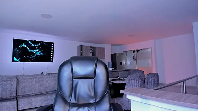 Snapshot of Frank_Farrell chatting on February 2025 07:40:02 PM Frank Farrell online show from February 2025 07:40:02 PM