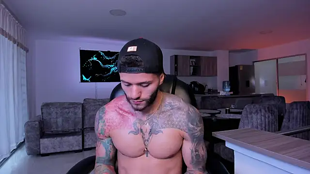 Snapshot of Frank_Farrell chatting on February 2025 09:17:02 PM Frank Farrell online show from February 2025 09:17:02 PM