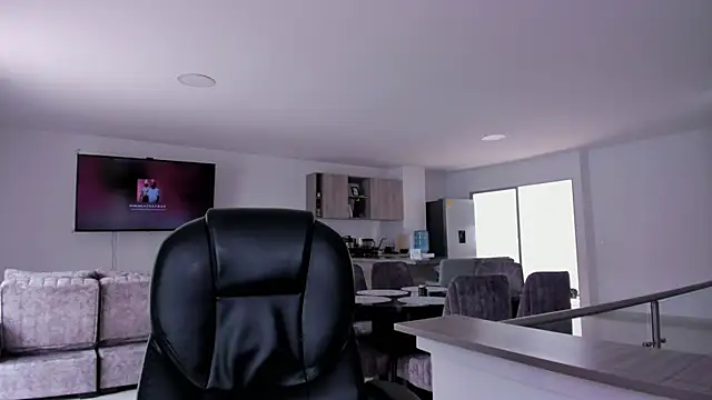 Snapshot of Frank_Farrell chatting on February 2025 05:33:01 PM Frank Farrell online show from February 2025 05:33:01 PM