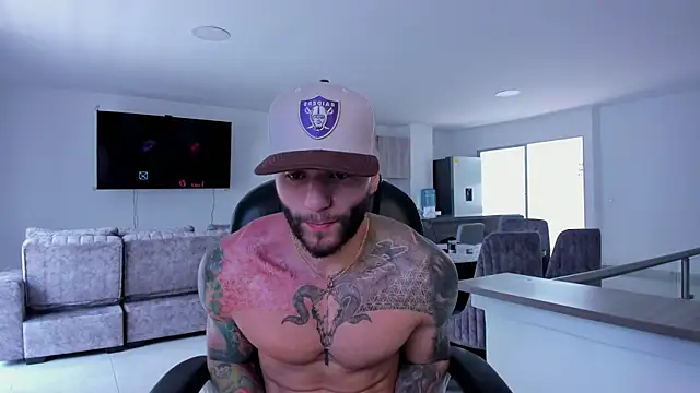 Snapshot of Frank_Farrell chatting on February 2025 05:49:02 PM Frank Farrell online show from February 2025 05:49:02 PM