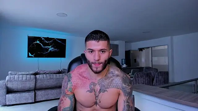 Snapshot of Frank_Farrell chatting on February 2025 07:25:02 PM Frank Farrell online show from February 2025 07:25:02 PM