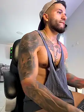 Snapshot of Frank_Farrell chatting on September 2025 09:48:01 PM Frank Farrell online show from September 2025 09:48:01 PM