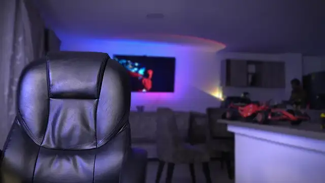 Snapshot of Frank_Farrell chatting on September 2025 02:23:01 AM Frank Farrell online show from September 2025 02:23:01 AM