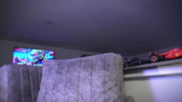 Snapshot of Frank_Farrell chatting on October 2025 06:11:02 AM Frank Farrell online show from October 2025 06:11:02 AM