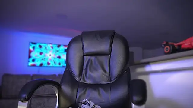 Snapshot of Frank_Farrell chatting on October 2025 08:24:02 AM Frank Farrell online show from October 2025 08:24:02 AM