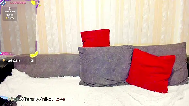 Snapshot of Sweet_pussynikol chatting on October 2025 05:38:01 AM Sweet pussynikol online show from October 2025 05:38:01 AM