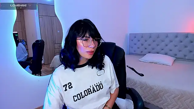 Silvanna-Moree online show from March 2026 03:52:01 PM