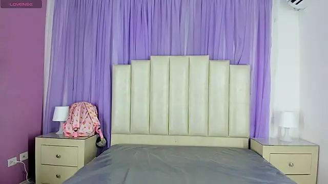 Snapshot of mollieblue69 chatting on January 2025 12:24:02 PM mollieblue69 online show from January 2025 12:24:02 PM