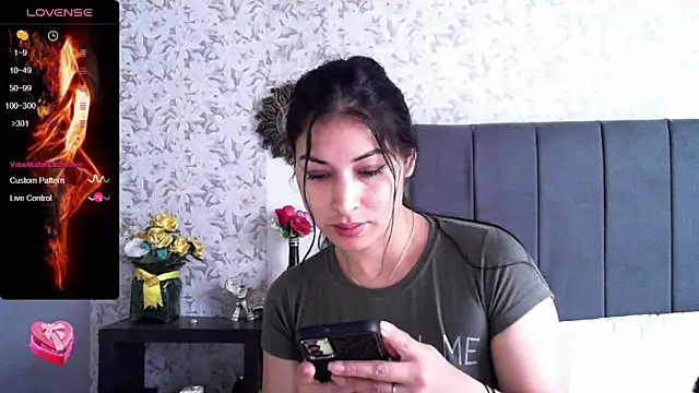 Snapshot of Sweet-Angie chatting on March 2025 07:57:02 PM Sweet-Angie online show from March 2025 07:57:02 PM