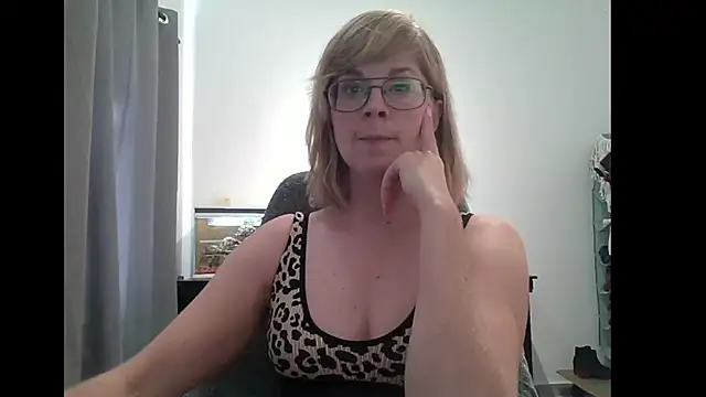 SavannaGirly online show from February 2025 07:44:01 AM