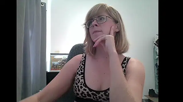 SavannaGirly online show from February 2025 06:11:02 PM