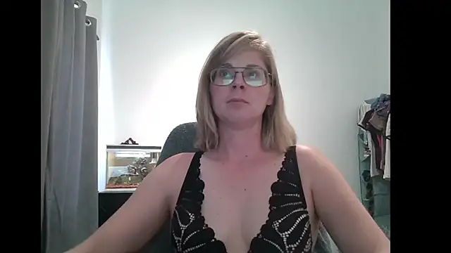 SavannaGirly online show from February 2025 12:05:02 PM
