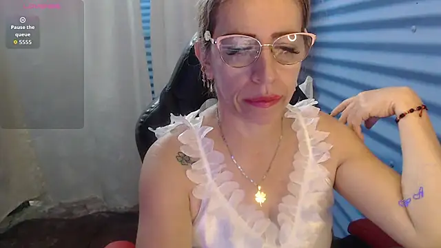 Snapshot of Chayla_Ruiz chatting on June 2026 11:31:01 AM Chayla Ruiz online show from June 2026 11:31:01 AM