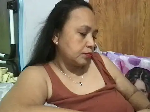 Snapshot of Lhadycarolyn chatting on February 2025 12:47:01 PM Lhadycarolyn online show from February 2025 12:47:01 PM