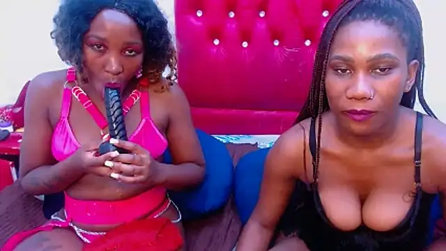 XSCARLETQUEENXX online show from March 2026 09:40:01 PM