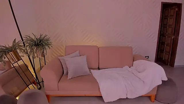 KateSunder online show from October 2025 02:28:01 PM